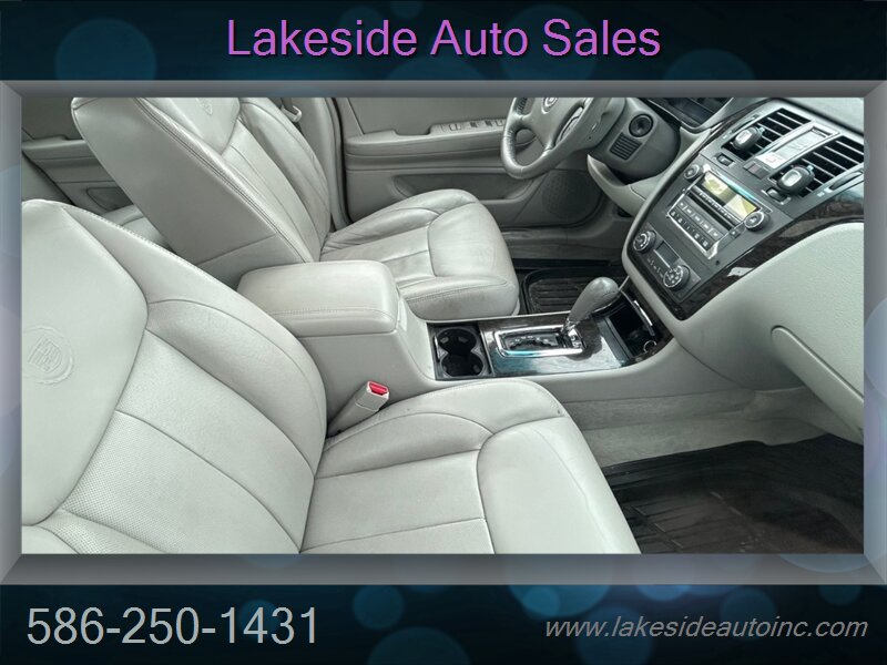2011 Cadillac DTS Luxury Collection   - Photo 9 - Clinton Township, MI 48036