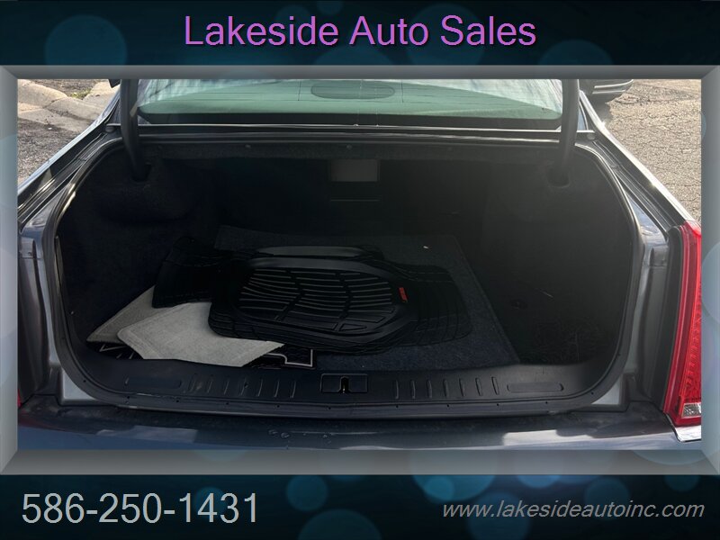 2011 Cadillac DTS Luxury Collection   - Photo 16 - Clinton Township, MI 48036