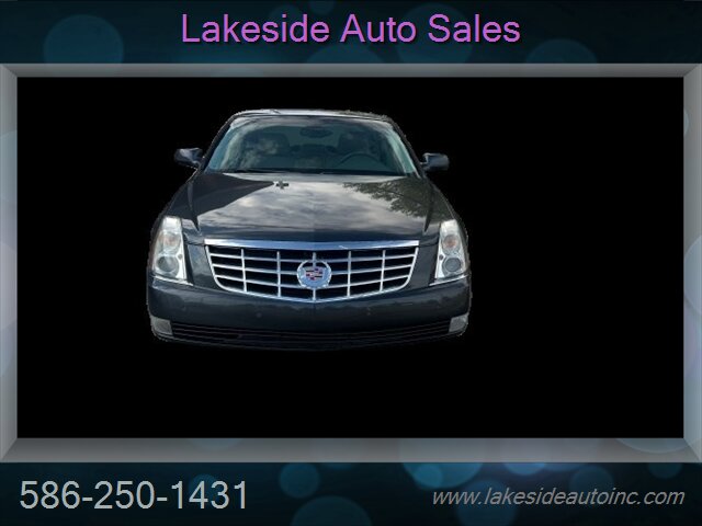 2011 Cadillac DTS Luxury Collection   - Photo 2 - Clinton Township, MI 48036