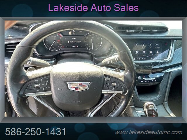 2021 Cadillac XT6 Premium Luxury   - Photo 12 - Clinton Township, MI 48036
