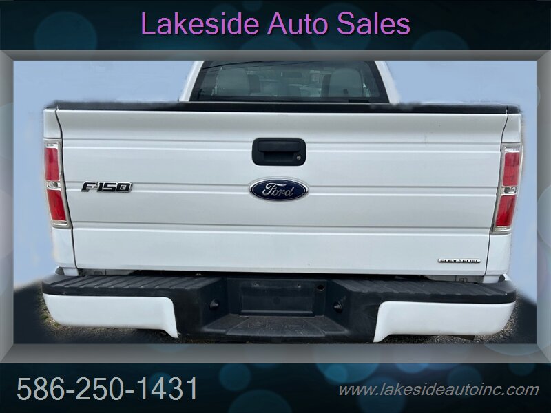 2013 Ford F-150 XL  CREW CAB SXT - Photo 4 - Clinton Township, MI 48036