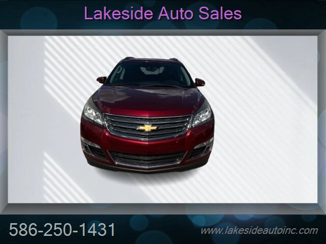 2017 Chevrolet Traverse LT   - Photo 2 - Clinton Township, MI 48036