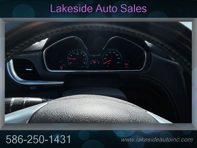 2017 Chevrolet Traverse LT   - Photo 7 - Clinton Township, MI 48036
