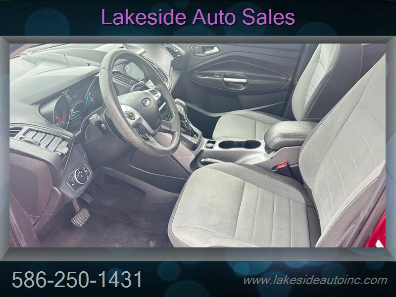 2016 Ford Escape SE   - Photo 14 - Clinton Township, MI 48036