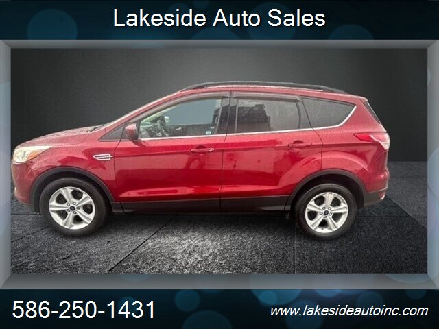 2016 Ford Escape SE - Photo 6 - Clinton Township, MI 48036