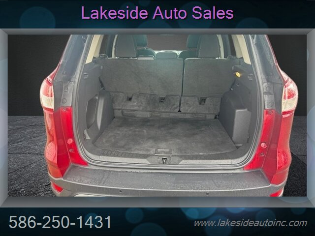 2016 Ford Escape SE   - Photo 8 - Clinton Township, MI 48036