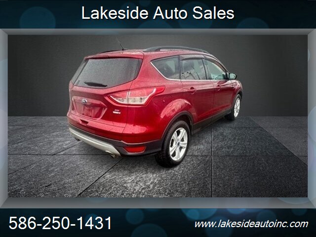 2016 Ford Escape SE - Photo 5 - Clinton Township, MI 48036
