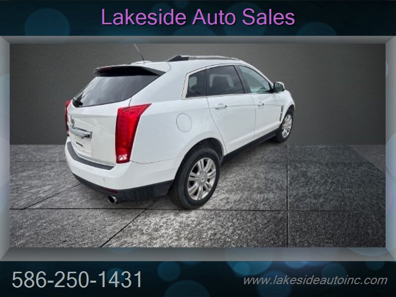 2011 Cadillac SRX Luxury Collection   - Photo 8 - Clinton Township, MI 48036