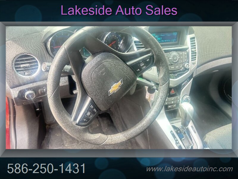 2016 Chevrolet Cruze Limited 1LT Auto RS Sunroof - Photo 13 - Clinton Township, MI 48036