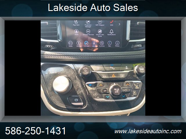 2019 Chrysler Pacifica Limited  Limited - Photo 6 - Clinton Township, MI 48036