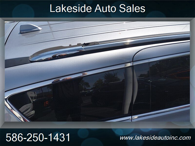 2019 Chrysler Pacifica Limited  Limited - Photo 12 - Clinton Township, MI 48036