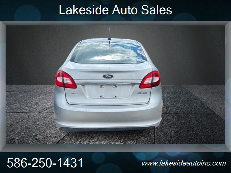 2011 Ford Fiesta SEL 4 Door, 83K Miles, Sunroof, 38 Mpg - Photo 6 - Clinton Township, MI 48036
