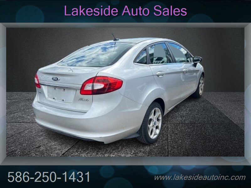 2011 Ford Fiesta SEL 4 Door, 83K Miles, Sunroof, 38 Mpg - Photo 6 - Clinton Township, MI 48036