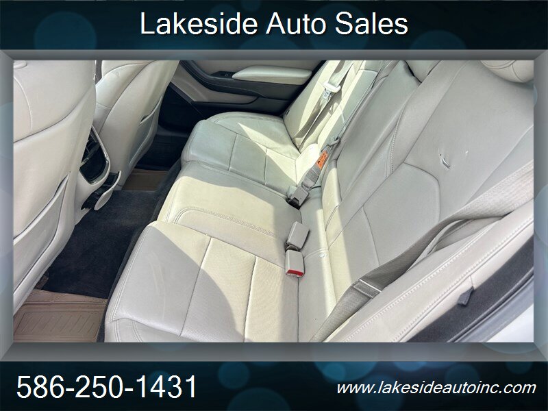 2016 Cadillac CTS 2.0T Luxury Collection - Photo 11 - Clinton Township, MI 48036