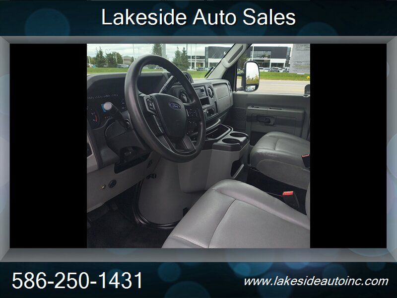 2023 Ford E350 -Series Van-BOX TRUCK REFRIGERATION 12 FOOT FIBERGLASS BOX 7.3 V8 - Photo 2 - Clinton Township, MI 48036