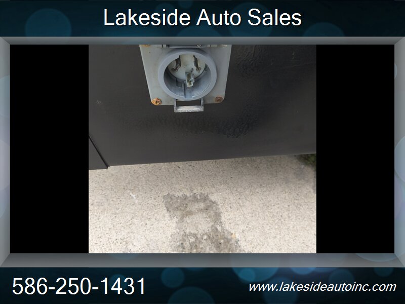 2023 Ford E350 -Series Van-BOX TRUCK REFRIGERATION 12 FOOT FIBERGLASS BOX 7.3 V8 - Photo 11 - Clinton Township, MI 48036