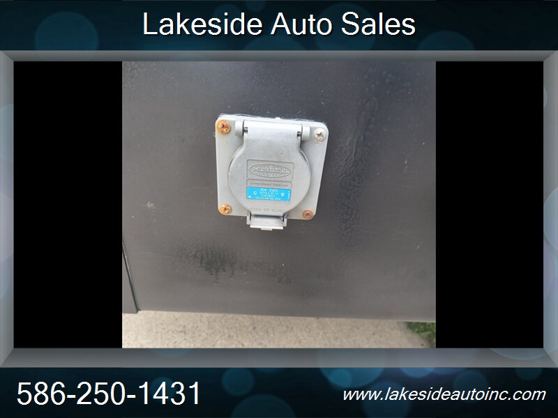 2023 Ford E350 -Series Van-BOX TRUCK REFRIGERATION 12 FOOT FIBERGLASS BOX 7.3 V8 - Photo 12 - Clinton Township, MI 48036
