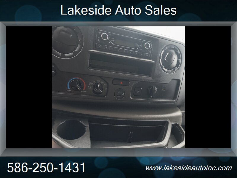 2023 Ford E350 -Series Van-BOX TRUCK REFRIGERATION 12 FOOT FIBERGLASS BOX 7.3 V8 - Photo 4 - Clinton Township, MI 48036