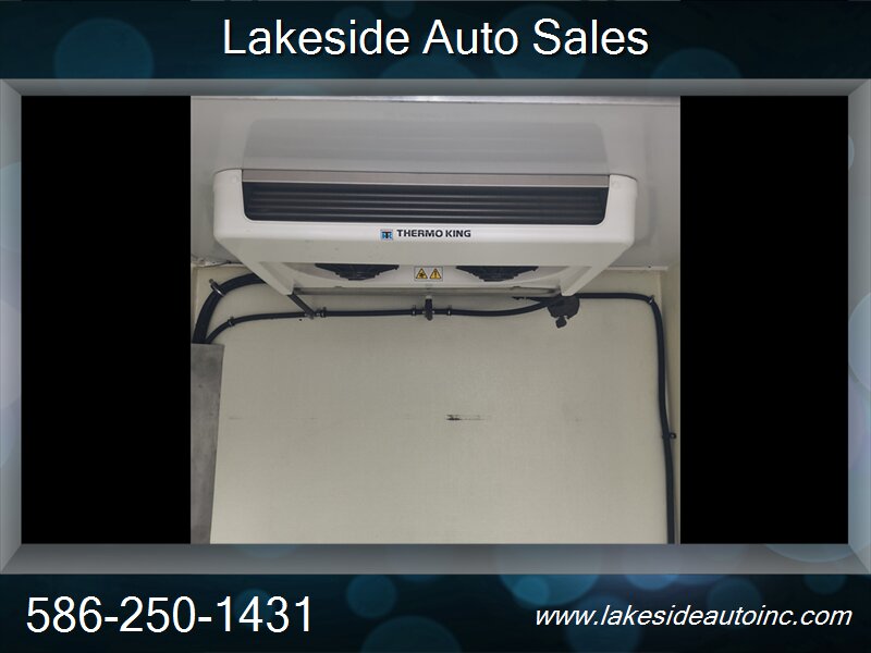 2023 Ford E350 -Series Van-BOX TRUCK REFRIGERATION 12 FOOT FIBERGLASS BOX 7.3 V8 - Photo 7 - Clinton Township, MI 48036