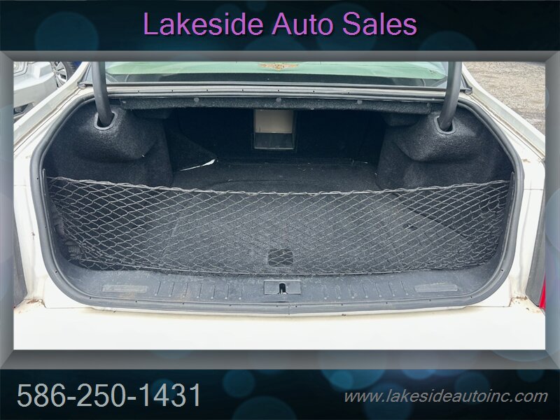 2008 Cadillac DTS   - Photo 15 - Clinton Township, MI 48036