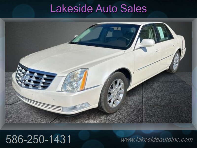 2008 Cadillac DTS   - Photo 2 - Clinton Township, MI 48036