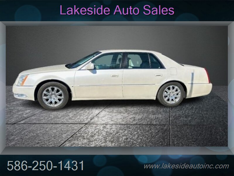 2008 Cadillac DTS   - Photo 5 - Clinton Township, MI 48036