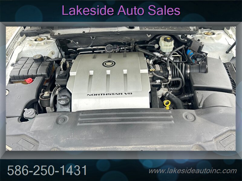 2008 Cadillac DTS   - Photo 14 - Clinton Township, MI 48036