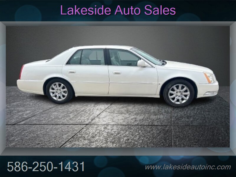 2008 Cadillac DTS   - Photo 6 - Clinton Township, MI 48036