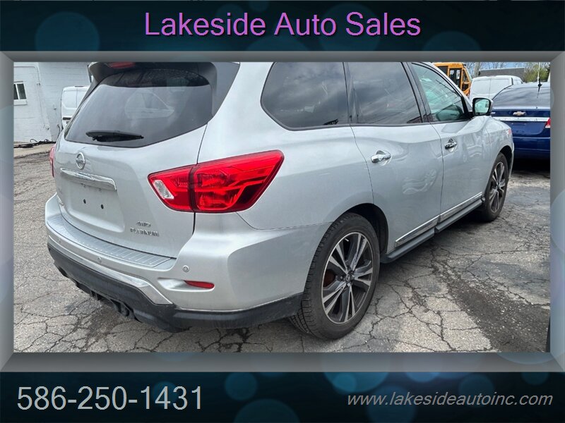 2017 Nissan Pathfinder S PLATINUM - Photo 7 - Clinton Township, MI 48036