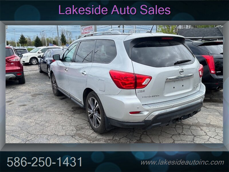 2017 Nissan Pathfinder S PLATINUM - Photo 9 - Clinton Township, MI 48036