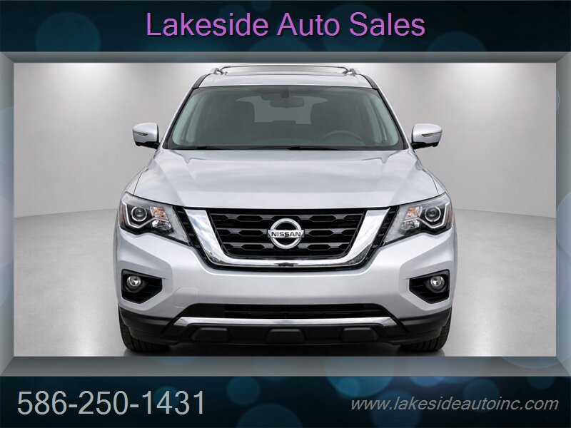 2017 Nissan Pathfinder S  PLATINUM - Photo 2 - Clinton Township, MI 48036