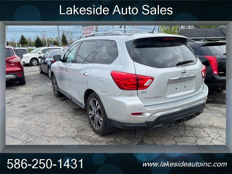 2017 Nissan Pathfinder S PLATINUM - Photo 9 - Clinton Township, MI 48036