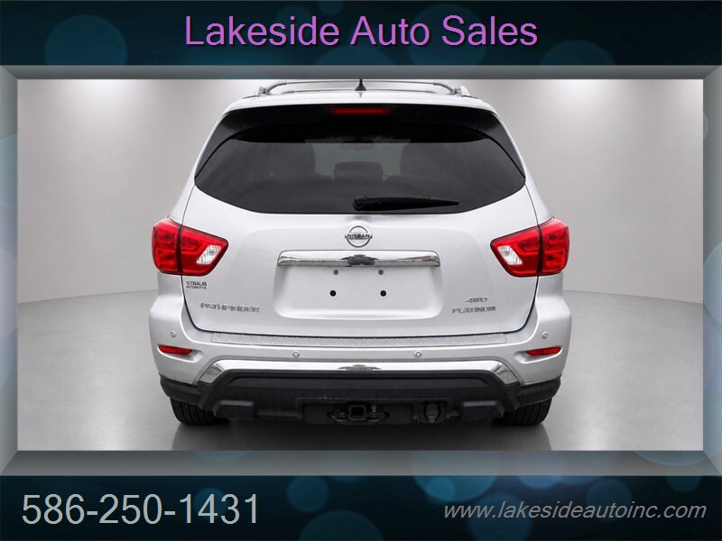 2017 Nissan Pathfinder S  PLATINUM - Photo 7 - Clinton Township, MI 48036