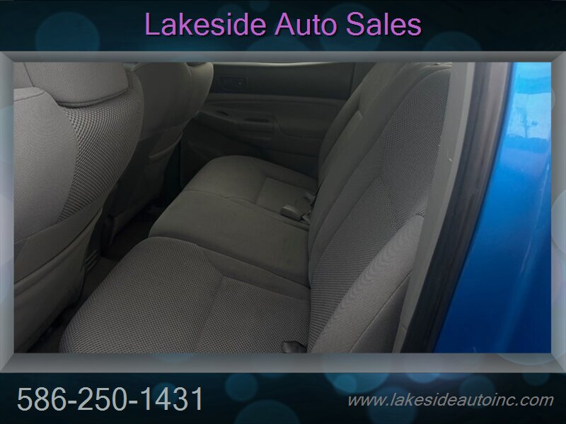 2009 Toyota Tacoma V6   - Photo 7 - Clinton Township, MI 48036