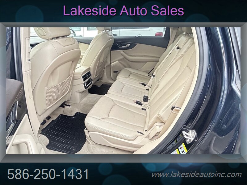 2016 Ford Focus Titanium   - Photo 10 - Clinton Township, MI 48036