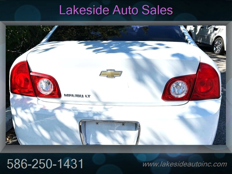 2010 Chevrolet Malibu LT   - Photo 4 - Clinton Township, MI 48036