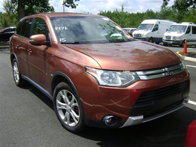 2015 Mitsubishi Outlander SE   - Photo 2 - Egg Harbor Township, NJ 08234