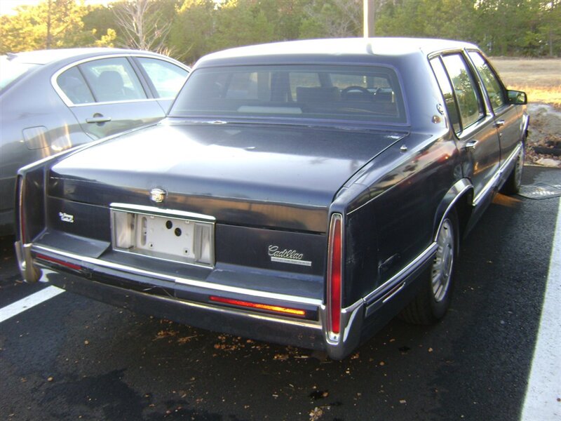 1992 Cadillac DeVille null photo 2