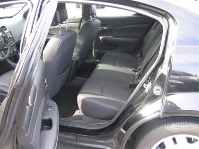 2013 Dodge Avenger SE   - Photo 9 - Portland, OR 97220