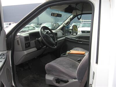 1999 Ford F550 Super Duty XLT Shuttle Bus  7.3 Power Stroke - Photo 7 - Portland, OR 97220