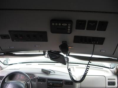 1999 Ford F550 Super Duty XLT Shuttle Bus  7.3 Power Stroke - Photo 8 - Portland, OR 97220