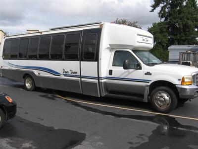 1999 Ford F550 Super Duty XLT Shuttle Bus  7.3 Power Stroke - Photo 5 - Portland, OR 97220