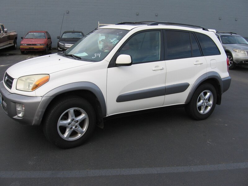 2001 Toyota RAV4   - Photo 1 - Portland, OR 97220