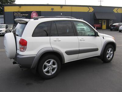 2001 Toyota RAV4   - Photo 4 - Portland, OR 97220