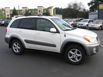 2001 Toyota RAV4   - Photo 5 - Portland, OR 97220