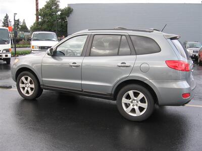 2009 Hyundai Santa Fe SE   - Photo 2 - Portland, OR 97220