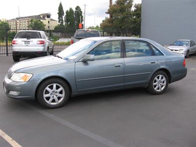 2002 Toyota Avalon XL Sedan