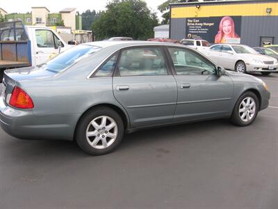 2002 Toyota Avalon XL   - Photo 4 - Portland, OR 97220