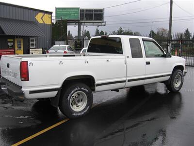 1995 Chevrolet C2500 Cheyenne   - Photo 4 - Portland, OR 97220