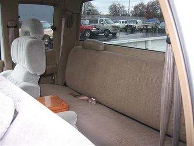 1995 Chevrolet C2500 Cheyenne   - Photo 8 - Portland, OR 97220